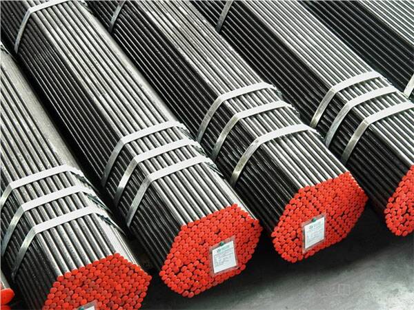 Seamless steel pipe