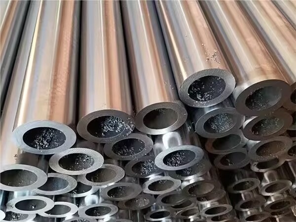 Seamless steel pipe