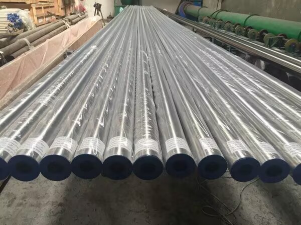 Stainless seamless steel tube