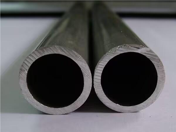 Hot-rolled seamless steel pipe