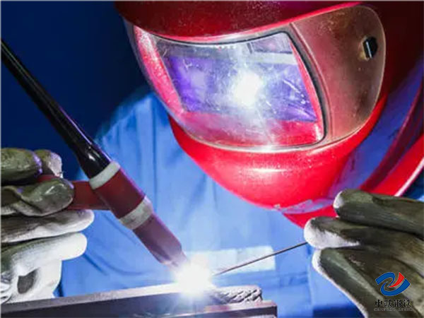 Pipe welding