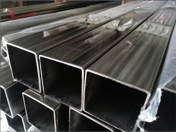 Stainless steel square pipe