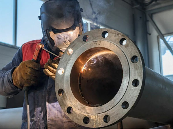 Pipe welding