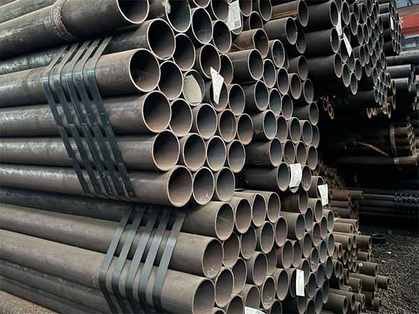 Seamless carbon steel pipe